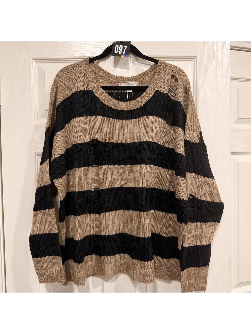 #97 NO COMMENT PLUS Sz. 1X Distressed Sweater NWT